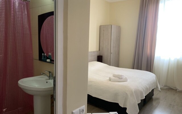 Hotel Amigo I