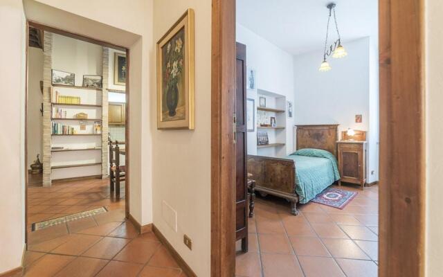 Trastevere Roomy Apartment