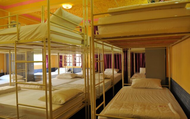 Dragon Hostel