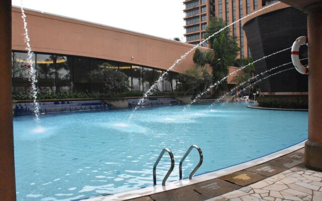 Times Square by Rihanna Service Suite