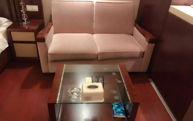 Jingan Ziyuan Apartment