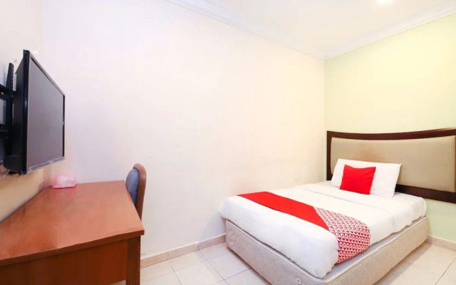 OYO 775 Hotel Sahara Inn