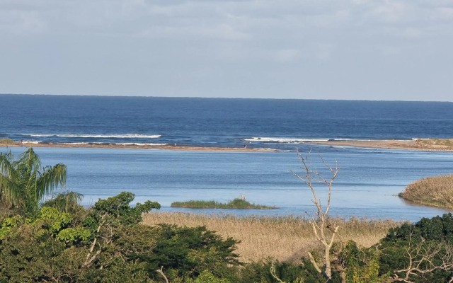Ndiza Lodge & Cabanas