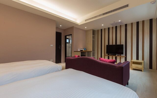 Visual Range B & B