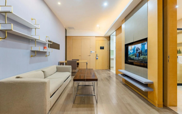Yicheng Apartment PaZhou Poly World Center