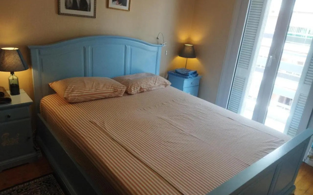 An apartment for 2-4 friends.