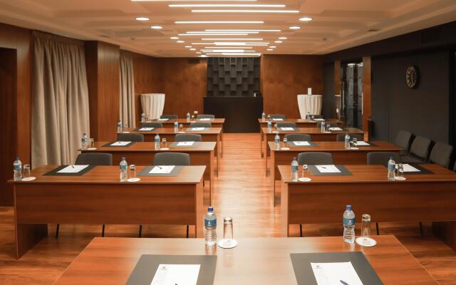 Grand M Hotel