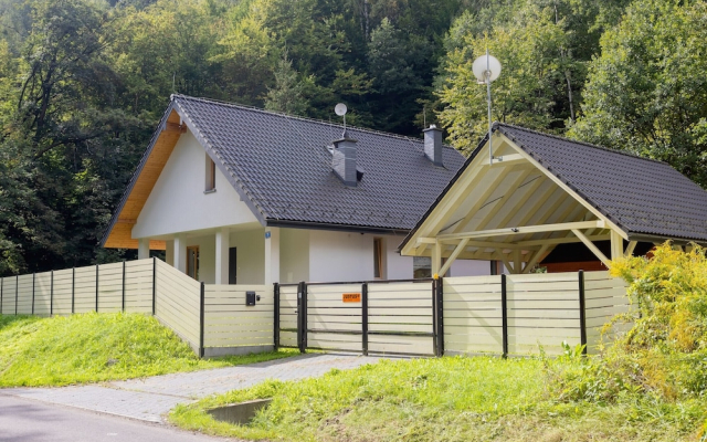 Beautiful House Korzkiew By Renters