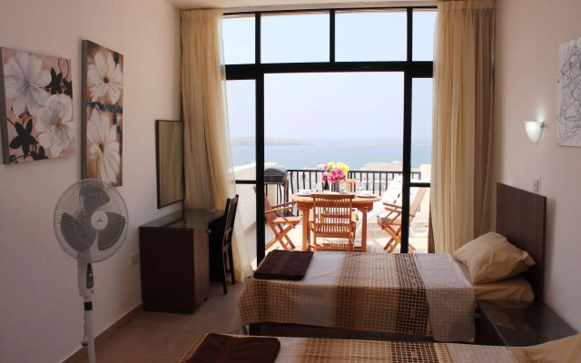 Seashells Apartments