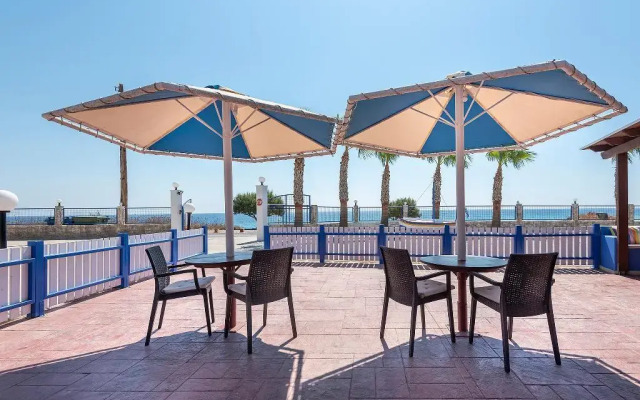 Mammis Beach Hotel