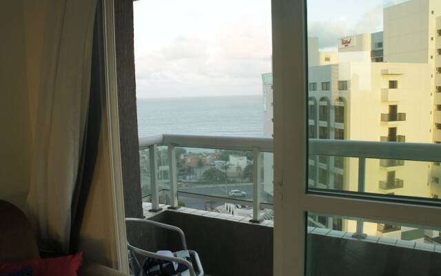 Apto Em Ponta Negra Para 4 Pessoas