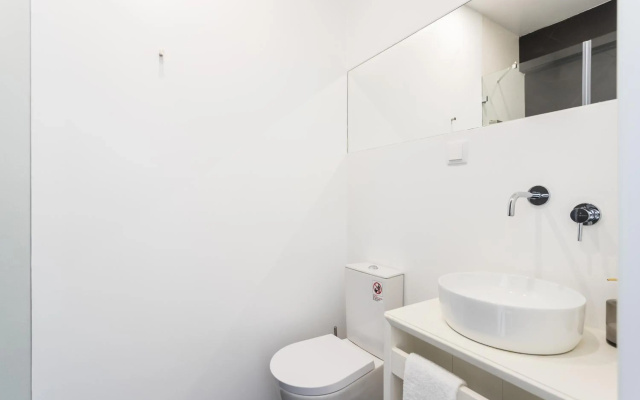Lisbon Airport Suites