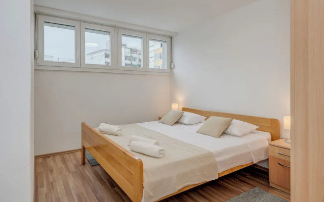 Apartment Toma, Modern Suite In Quiet District