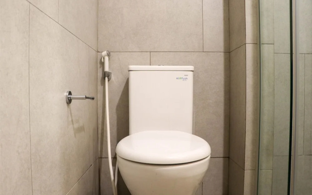 Homey And Minimalist 1Br At Menara Jakarta Kemayoran Apartment – Bathroom – Jakarta