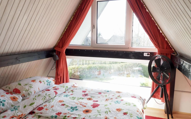 Cosy cottage, Burhave