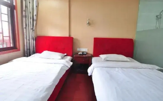 Chaohu Jiangnan Hotel