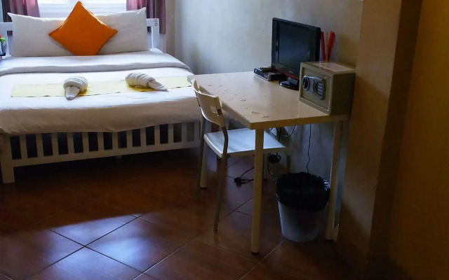 VX The Fifty - Hostel