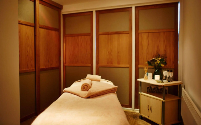 St Moritz Hotel