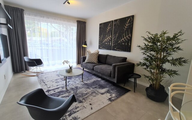 MINT Apartments Greenside