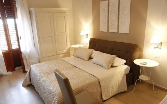 Simonetta's Rooms