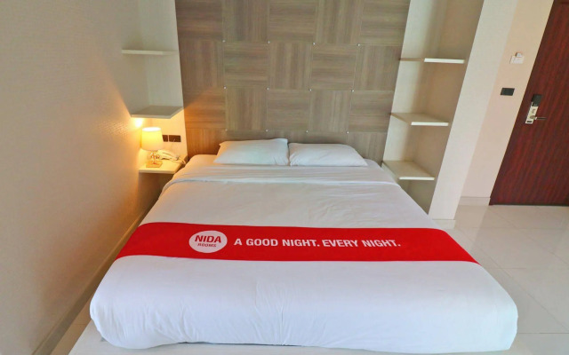 Nida Rooms Ratchathewi Makkasan Silver