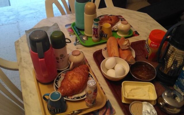 AliWali Room Near Airport Tunis Carthage