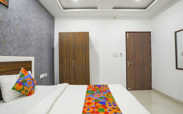 Fabexpress Vinayak Palace
