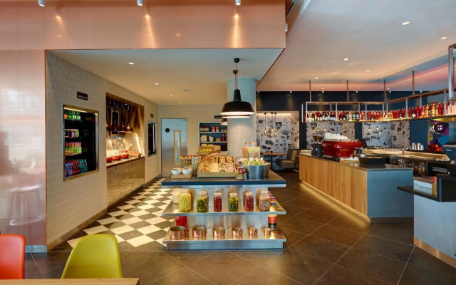 citizenM Paris la Défense