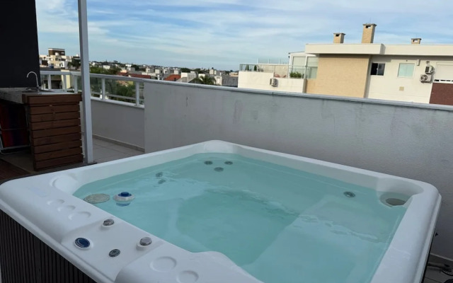 Cobertura no Campeche com Jacuzzi e Vista Mar