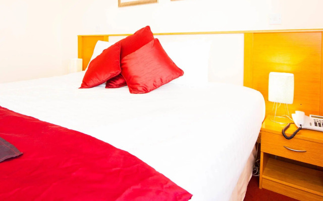 The Arches Hotel