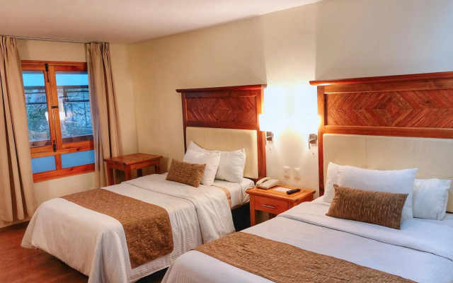 Hotel Plaza Magnolias