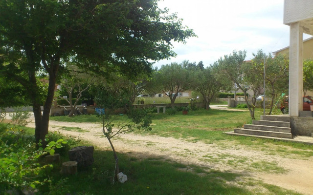 Luce - With Parking - A5