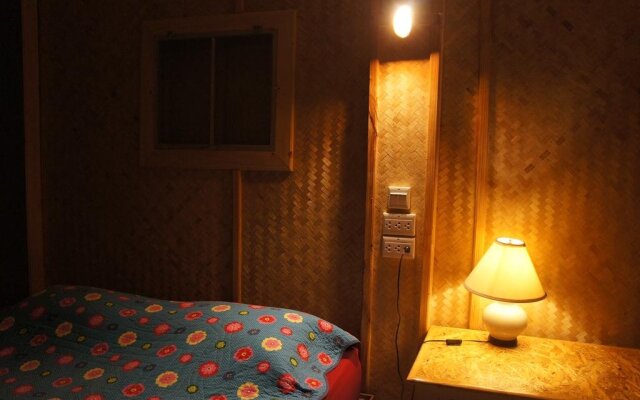 Lazy Hut