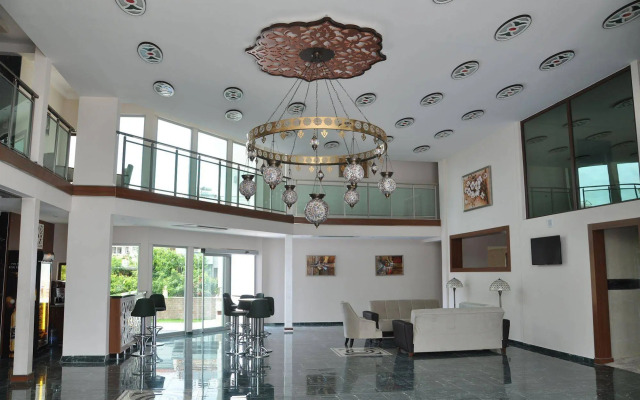 Malahit Exclusive City Hotel