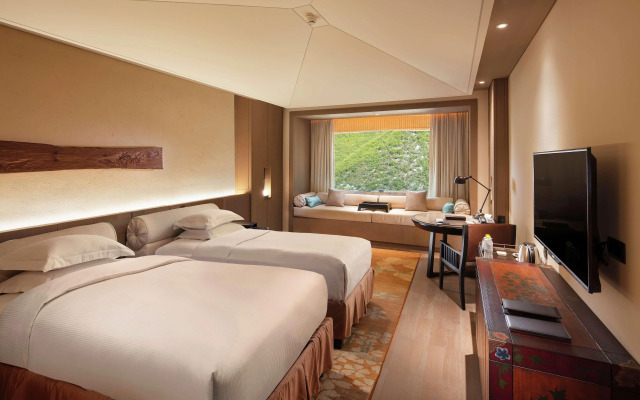 Hilton Jiuzhaigou Resort