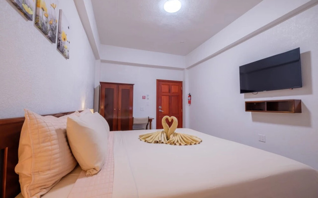 Voyager Sun & Reef Hotel