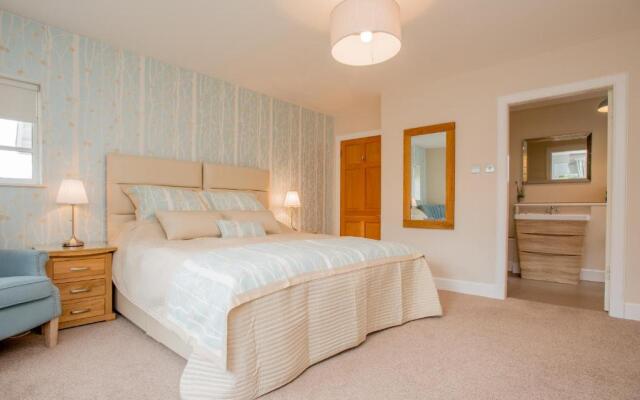 Seaview Lodge