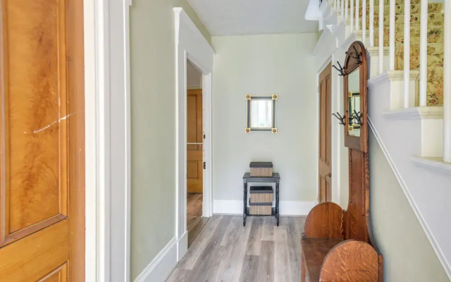 Kennebunk Apartment w/ Local Beach Access!