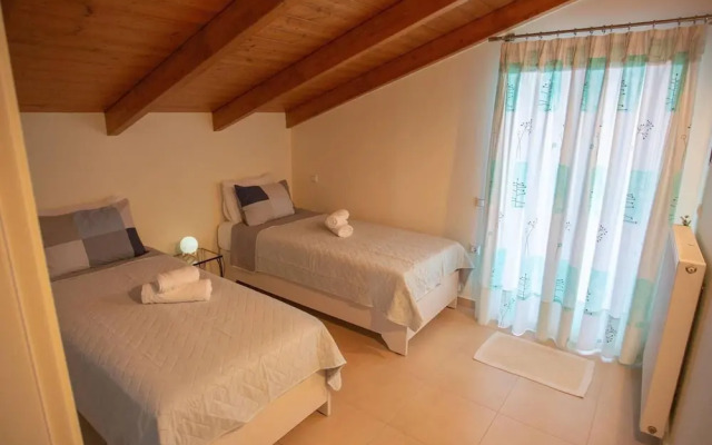 Fou's 3-bed Villa in Nafpaktos