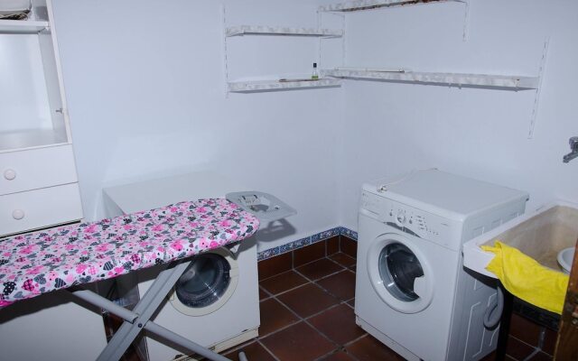 Chalet With 4 Bedrooms in Montemayor, With Wonderful City View, Privat