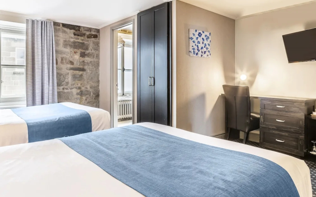 Hotel Louisbourg