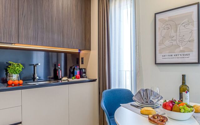 Icon H 506 Suite Business