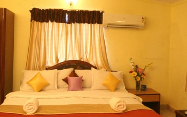 Town House Resort Candolim (Magnum Resort)