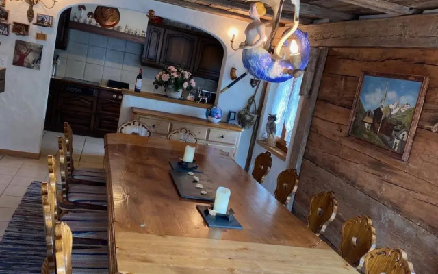 Stilvolle grosszügige 7.5 Zi Maisonette Wohnung 10 Pers
