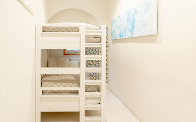 Casa Blanca Guesthouse - Hostel