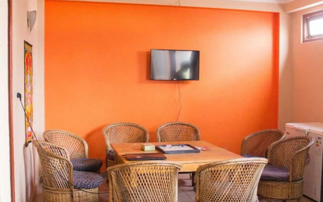 OYO 155 Sankata Hotel & Apartment