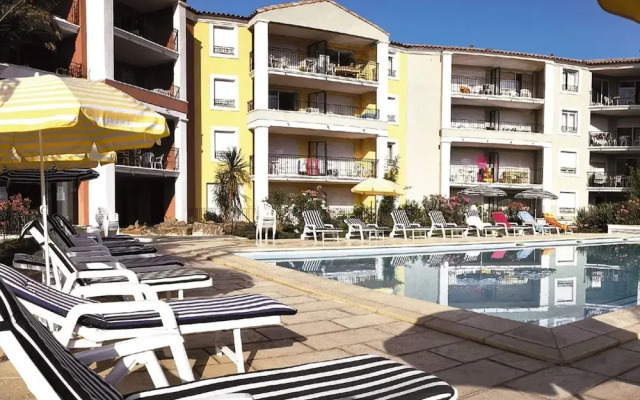 Apartment With AC at 150 m. From Beach