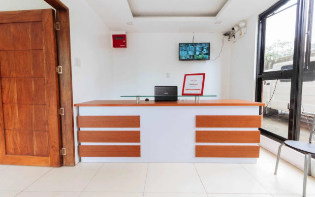 RedDoorz Plus near Commonwealth Regalado