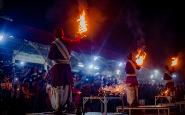 Shanti Residency - Ganga View