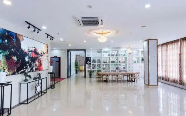 Chuanglian Guopei Zhongxin Hotel
